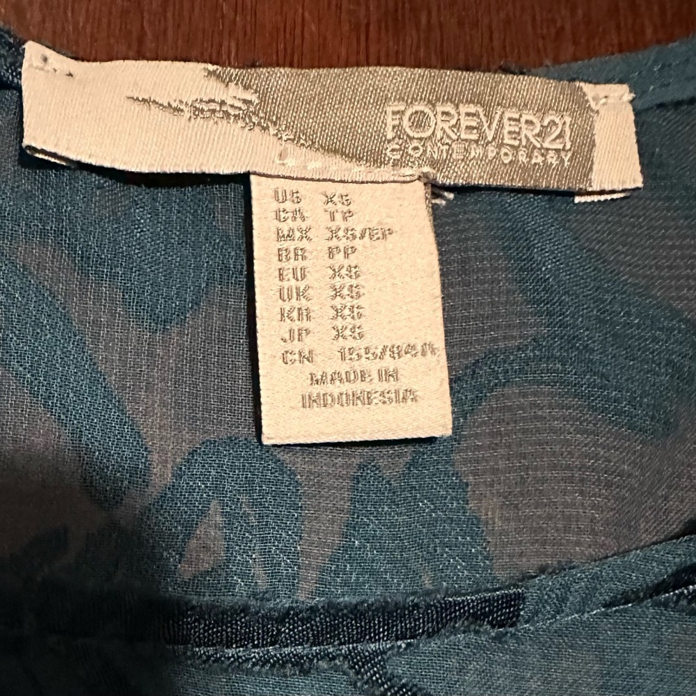 Forever 21 Teal Patterned Blouse
